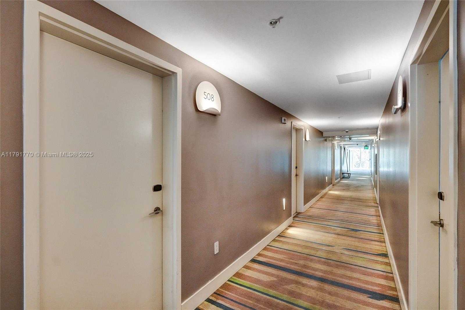 Small Image of 6080 COLLINS AVE #508, Miami Beach Number 4