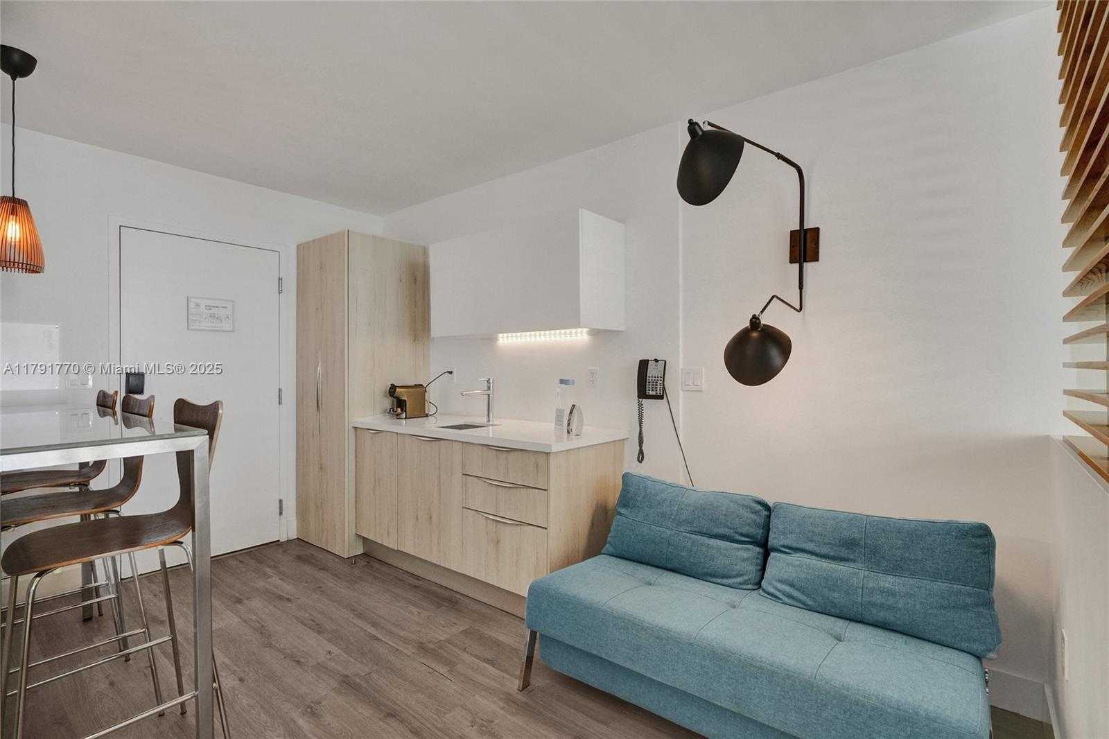 Small Image of 6080 COLLINS AVE #508, Miami Beach Number 9