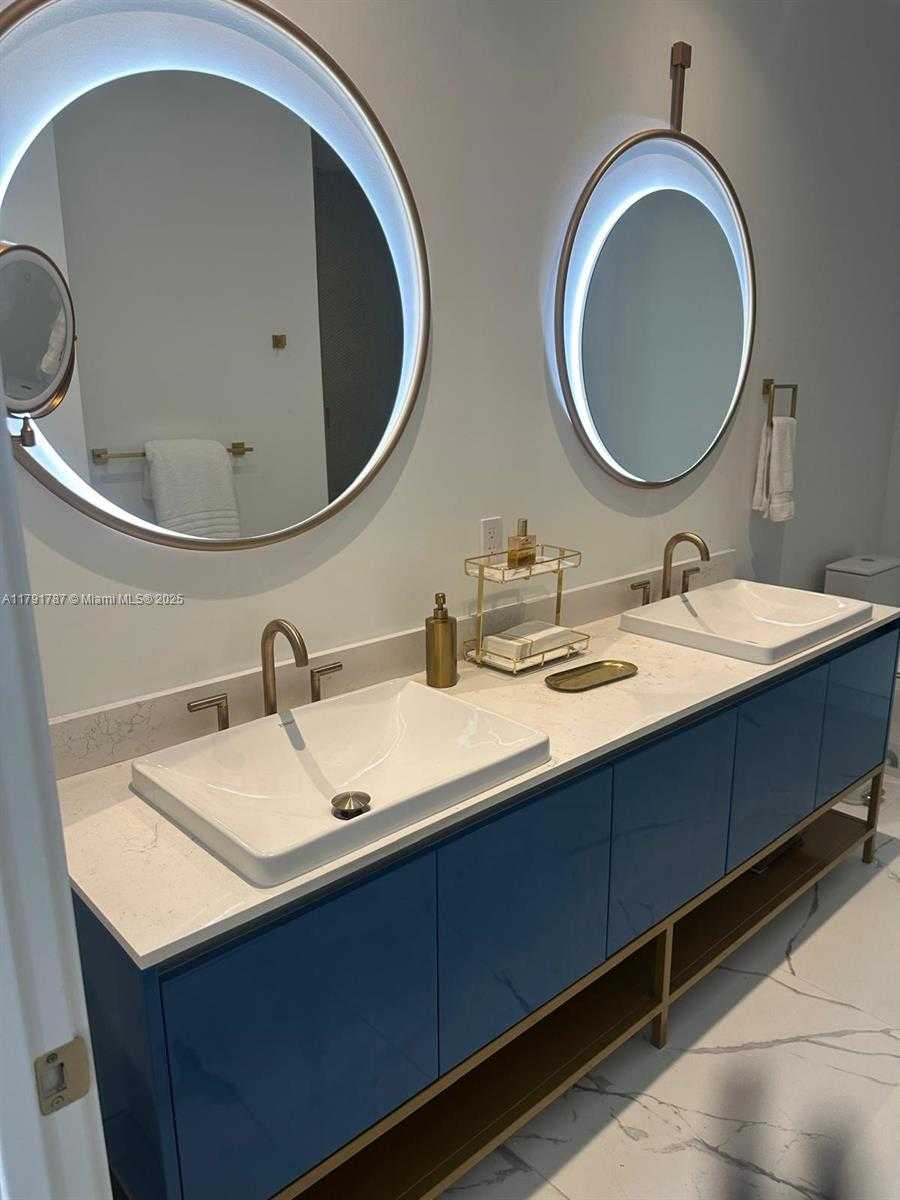 Small Image of 2655 SOUTH BAYSHORE DR #706, Miami Number 15
