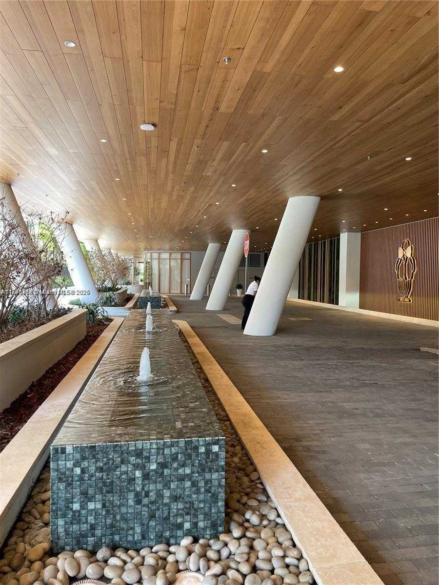 Small Image of 2655 SOUTH BAYSHORE DR #706, Miami Number 57
