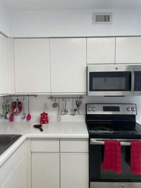 Small Image of 5161 COLLINS AVE #506, Miami Beach Number 3