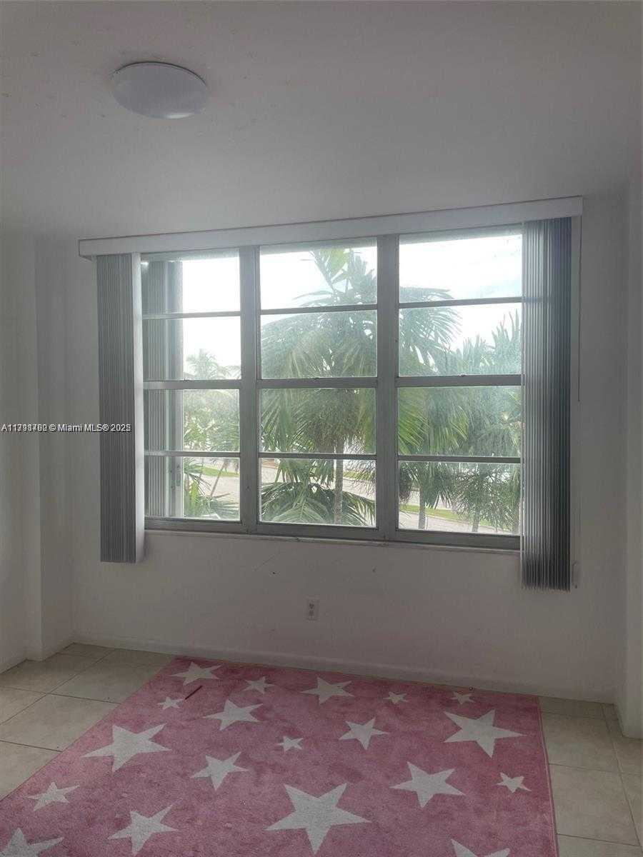 Small Image of 5161 COLLINS AVE #506, Miami Beach Number 5