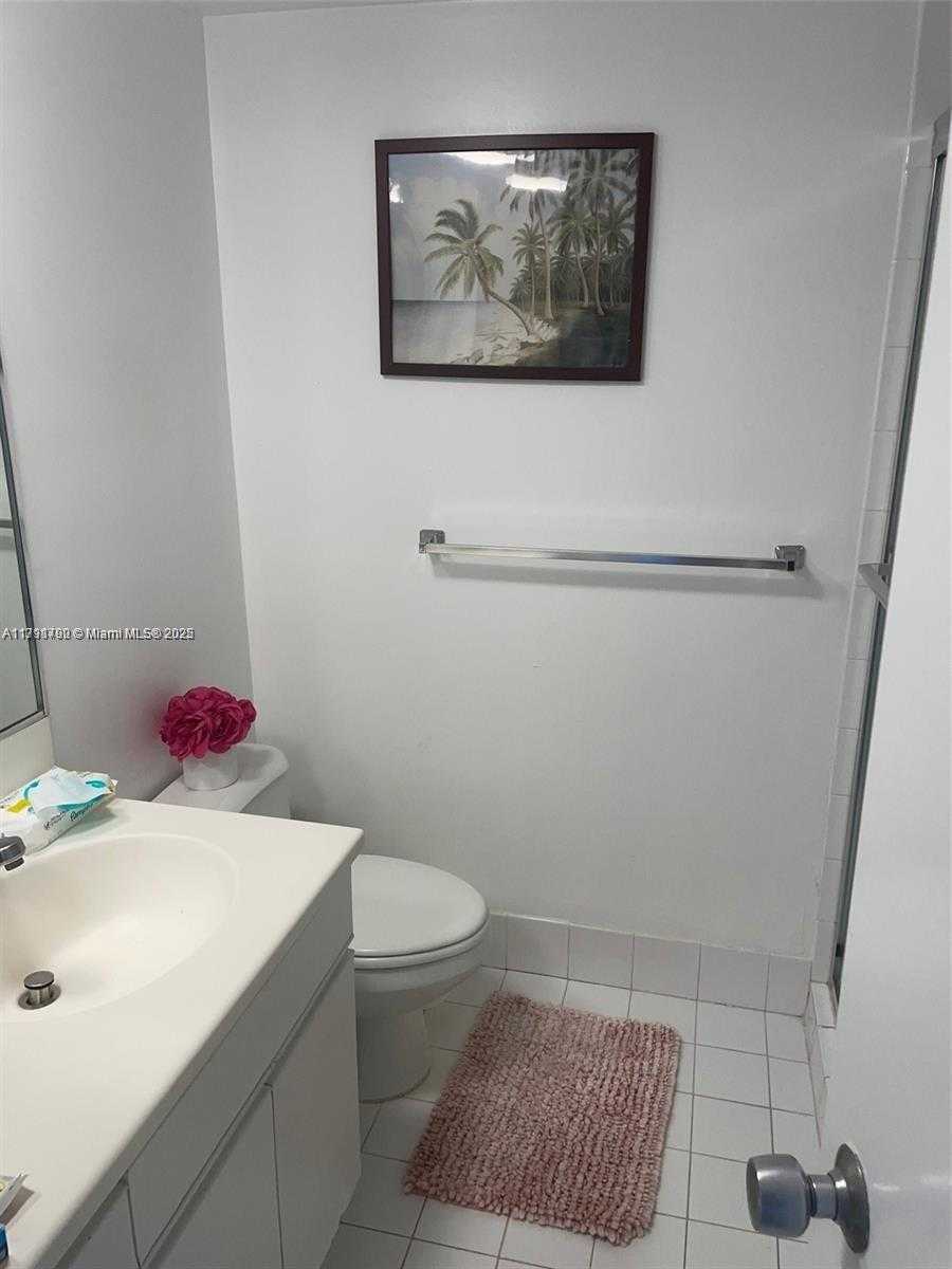 Small Image of 5161 COLLINS AVE #506, Miami Beach Number 8
