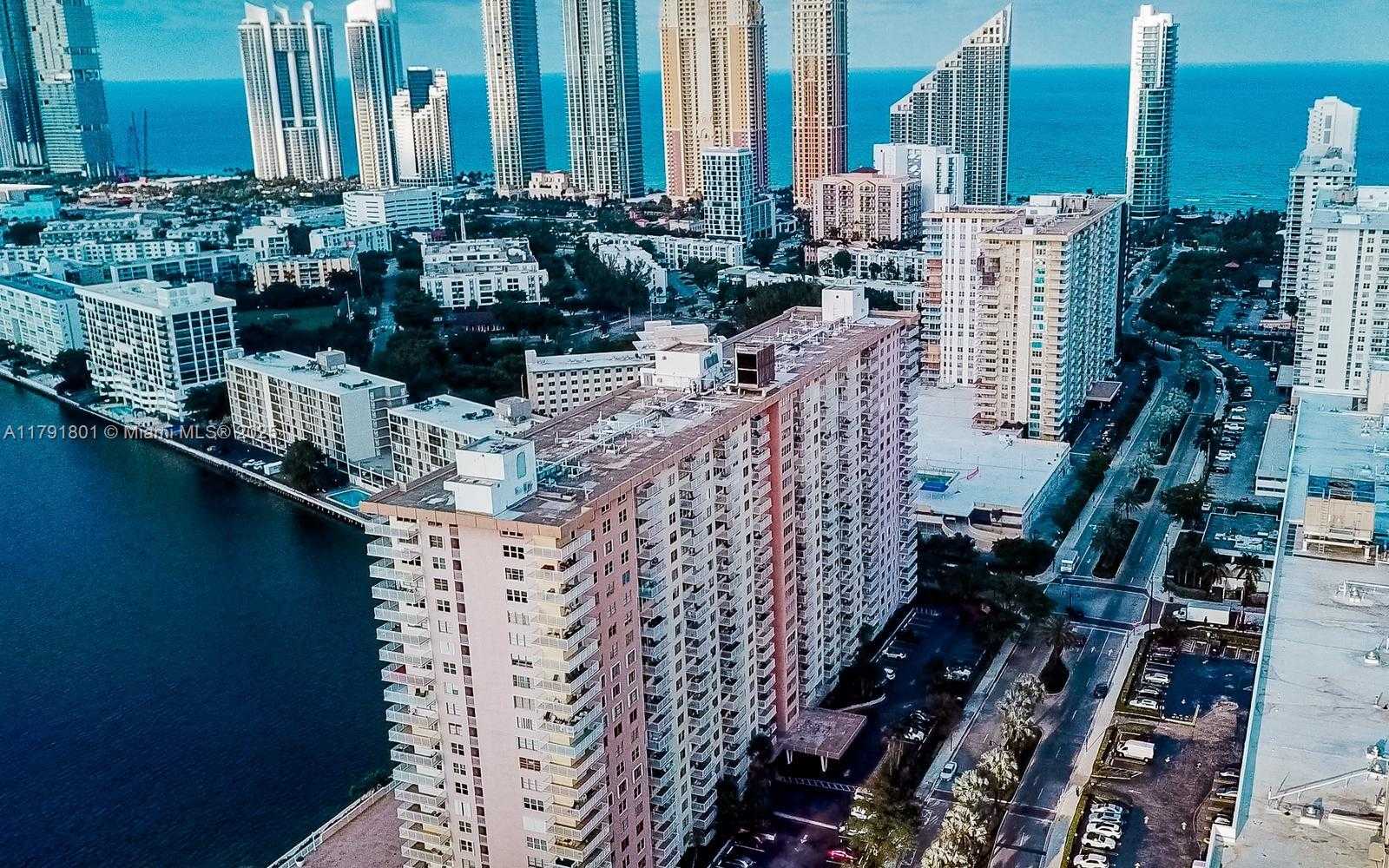 Small Image of 251 174TH ST #911, Sunny Isles Beach Number 2