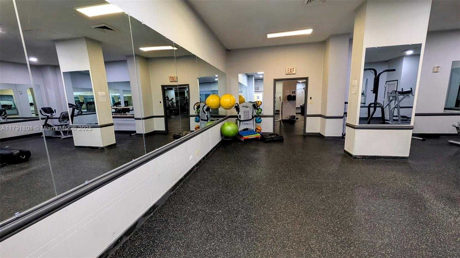 Small Image of 251 174TH ST #911, Sunny Isles Beach Number 24