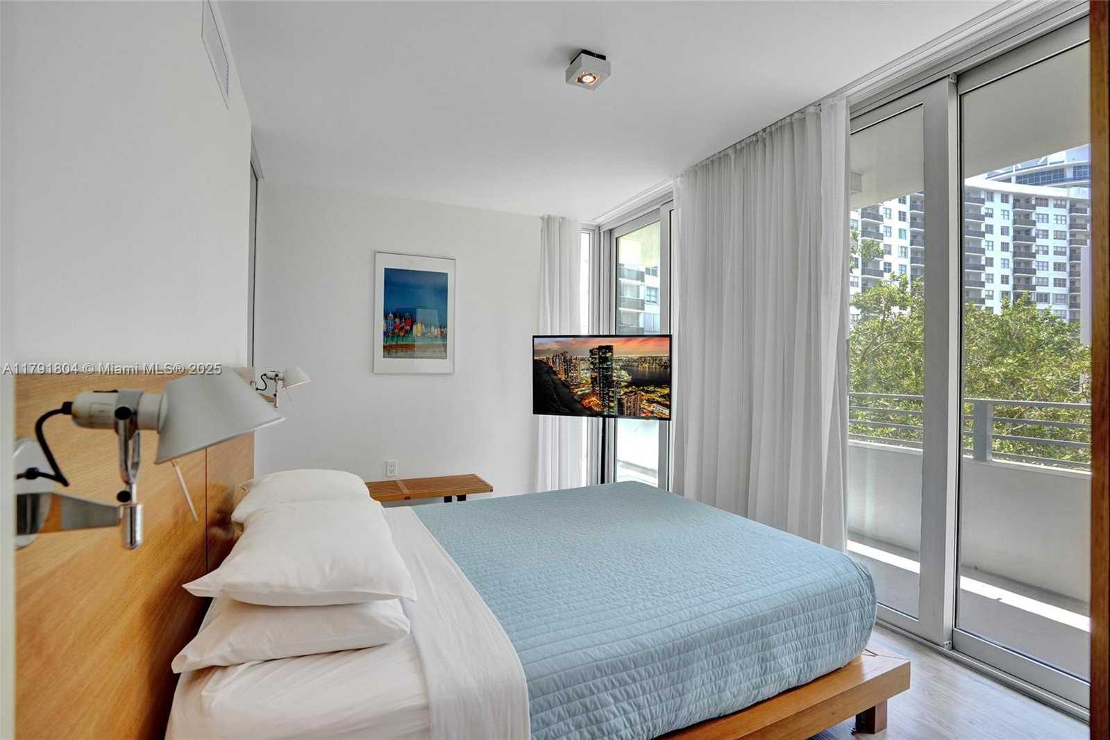 Small Image of 6080 COLLINS AVE #520, Miami Beach Number 11