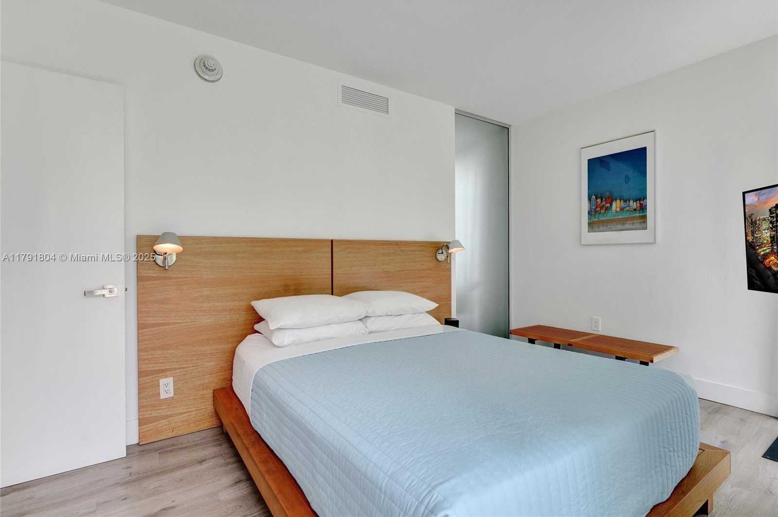 Small Image of 6080 COLLINS AVE #520, Miami Beach Number 12