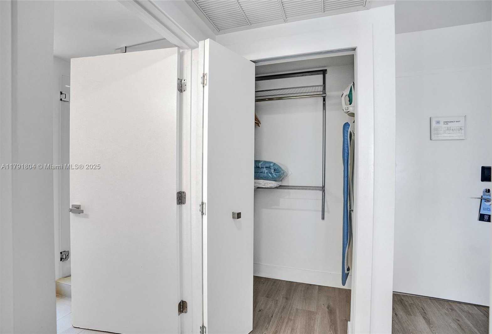 Small Image of 6080 COLLINS AVE #520, Miami Beach Number 15