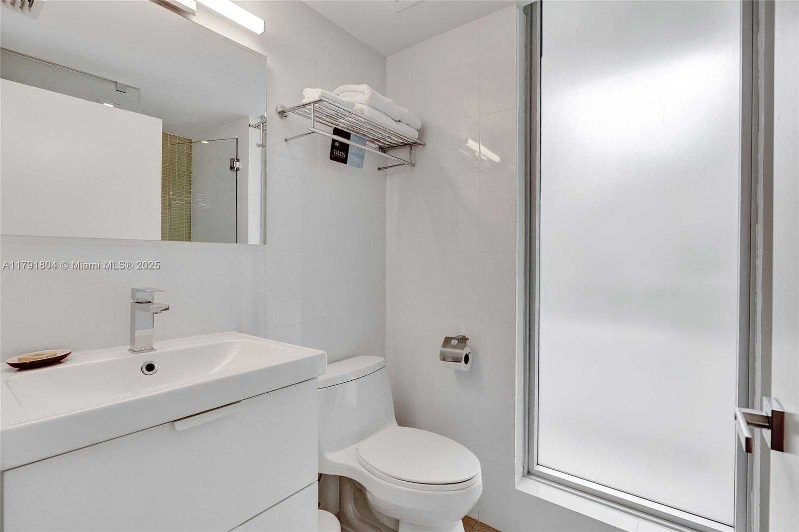 Small Image of 6080 COLLINS AVE #520, Miami Beach Number 16