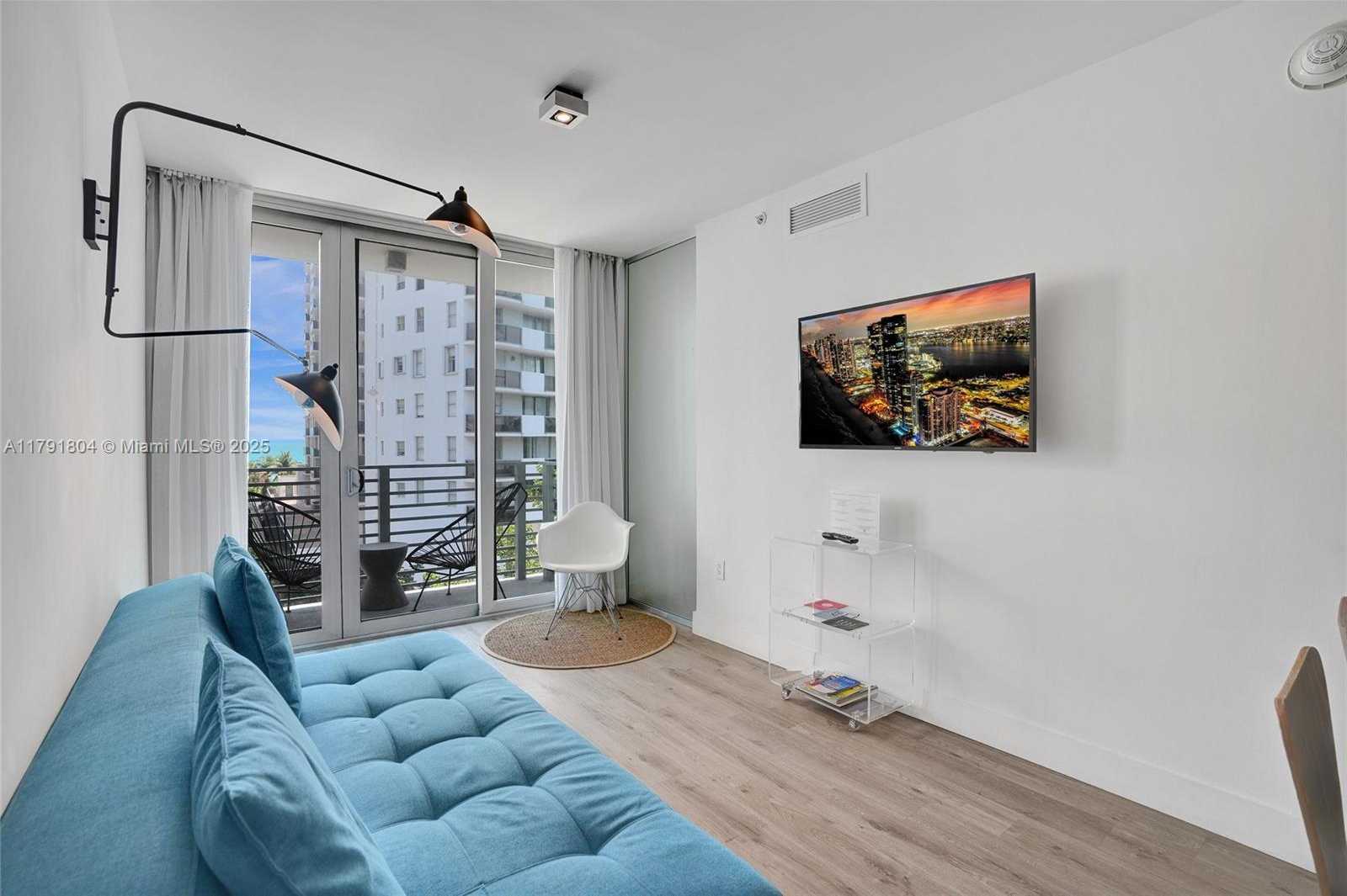 Small Image of 6080 COLLINS AVE #520, Miami Beach Number 4