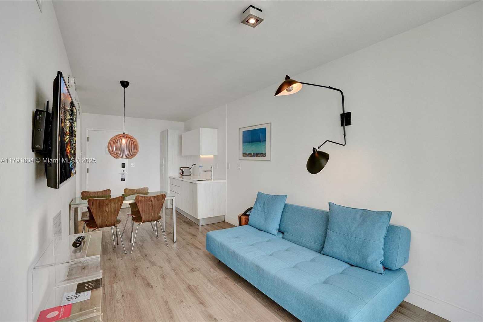 Small Image of 6080 COLLINS AVE #520, Miami Beach Number 6