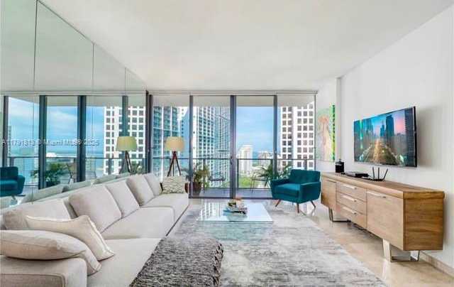 Small Image of 68 SOUTH EAST 6TH ST #1807, Miami Number 12