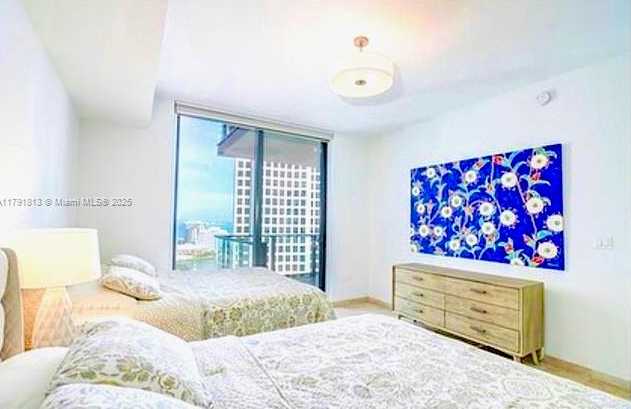 Small Image of 68 SOUTH EAST 6TH ST #1807, Miami Number 13