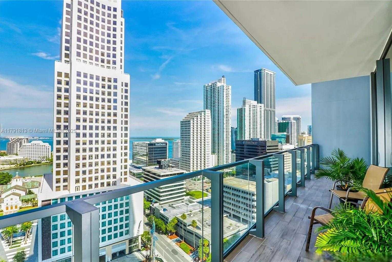 Small Image of 68 SOUTH EAST 6TH ST #1807, Miami Number 2