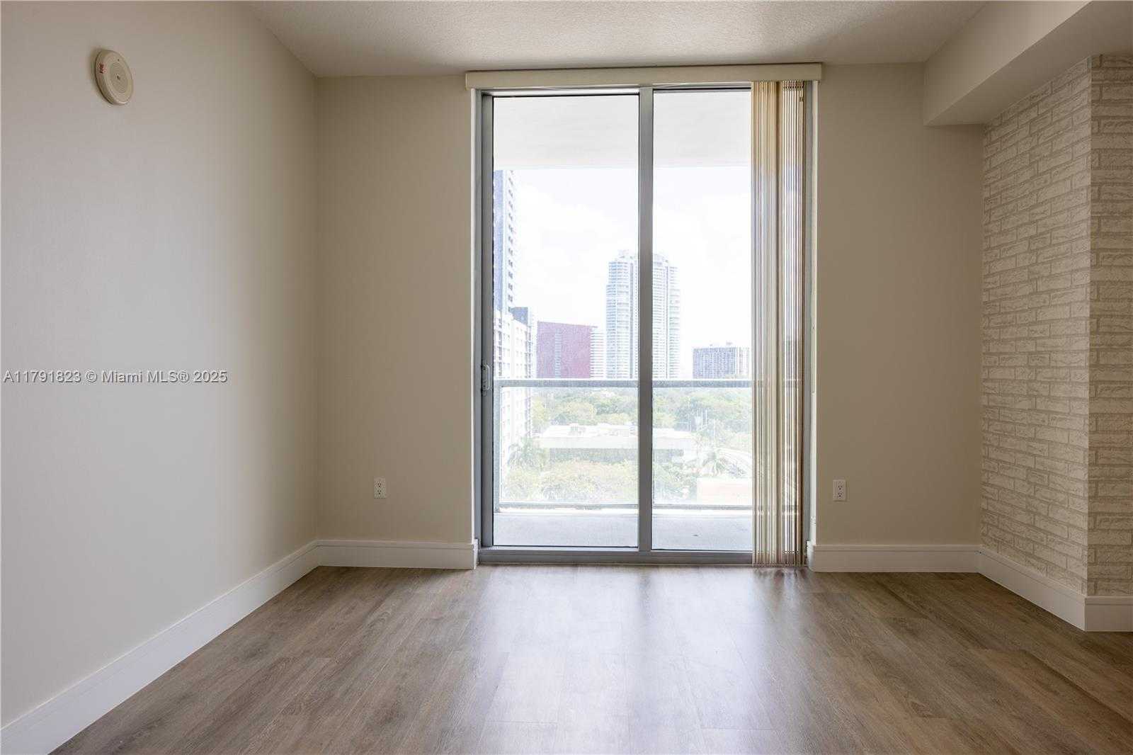 Small Image of 79 SOUTH WEST 12TH ST #1403-S, Miami Number 14