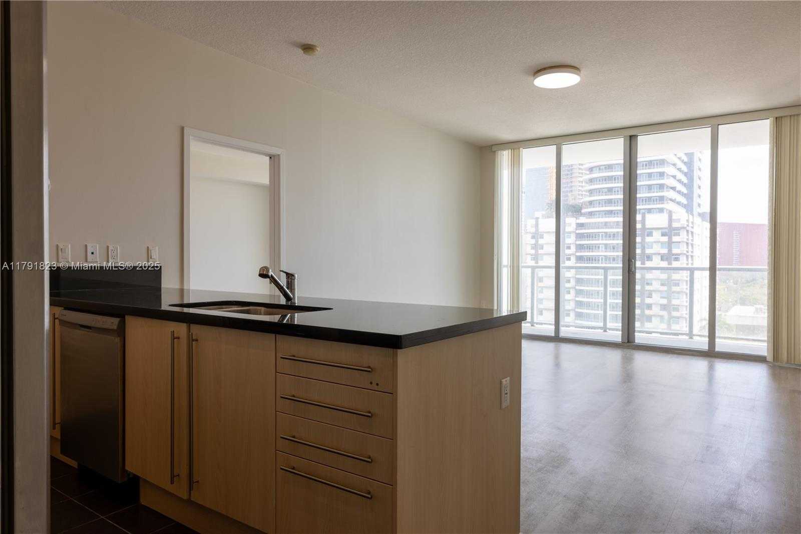 Small Image of 79 SOUTH WEST 12TH ST #1403-S, Miami Number 5
