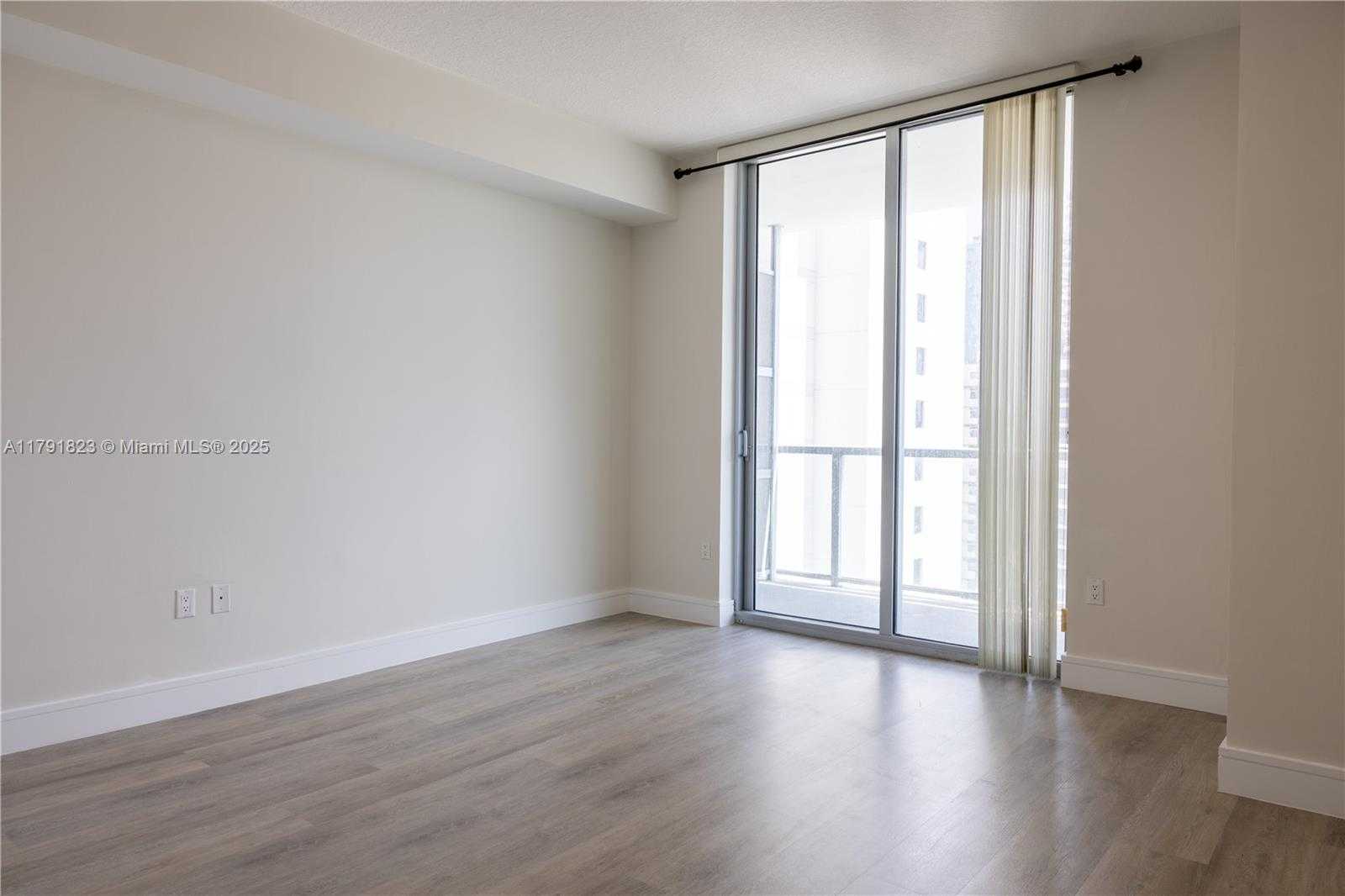 Small Image of 79 SOUTH WEST 12TH ST #1403-S, Miami Number 7