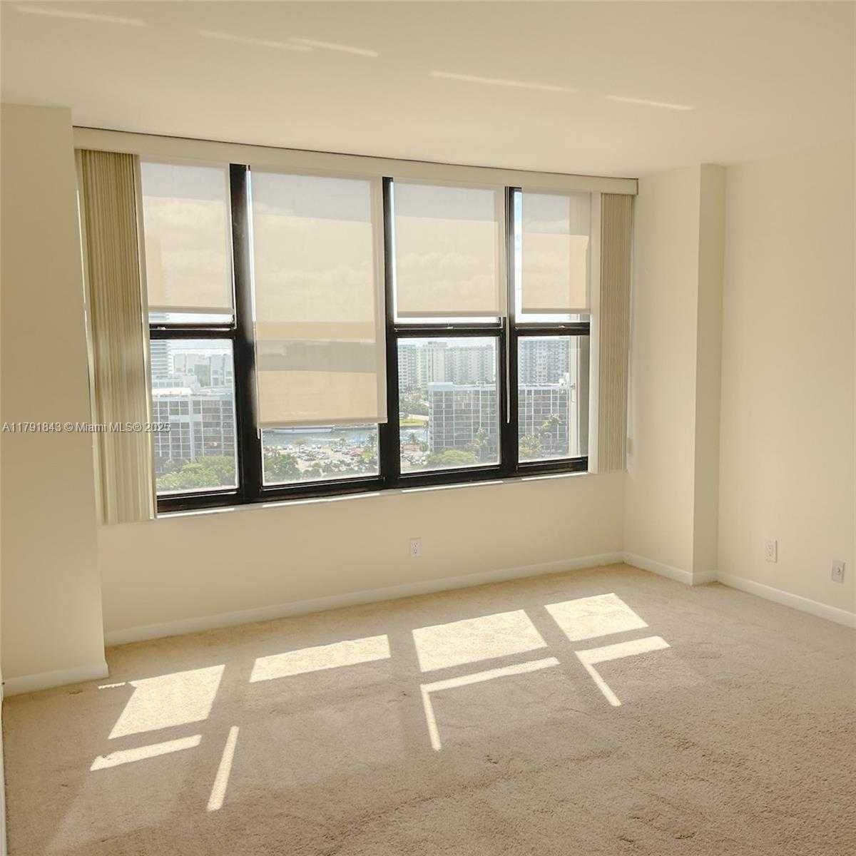 Small Image of 2500 PARKVIEW DR #2004, Hallandale Beach Number 18