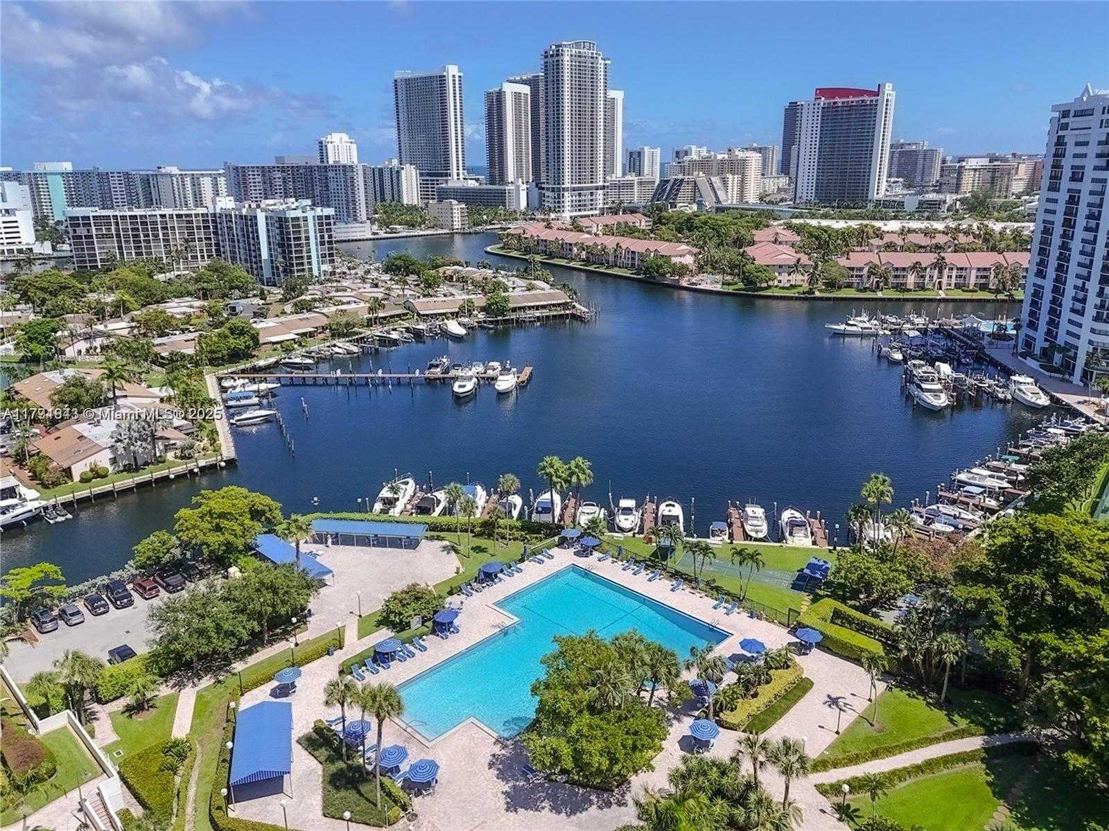 Small Image of 2500 PARKVIEW DR #2004, Hallandale Beach Number 23