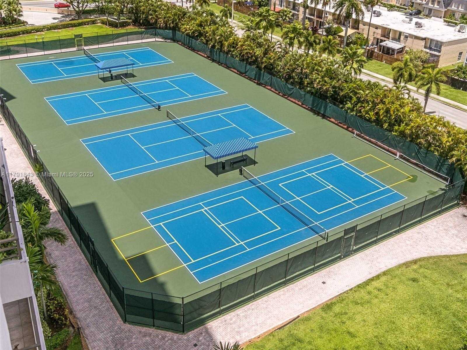 Small Image of 2500 PARKVIEW DR #2004, Hallandale Beach Number 31
