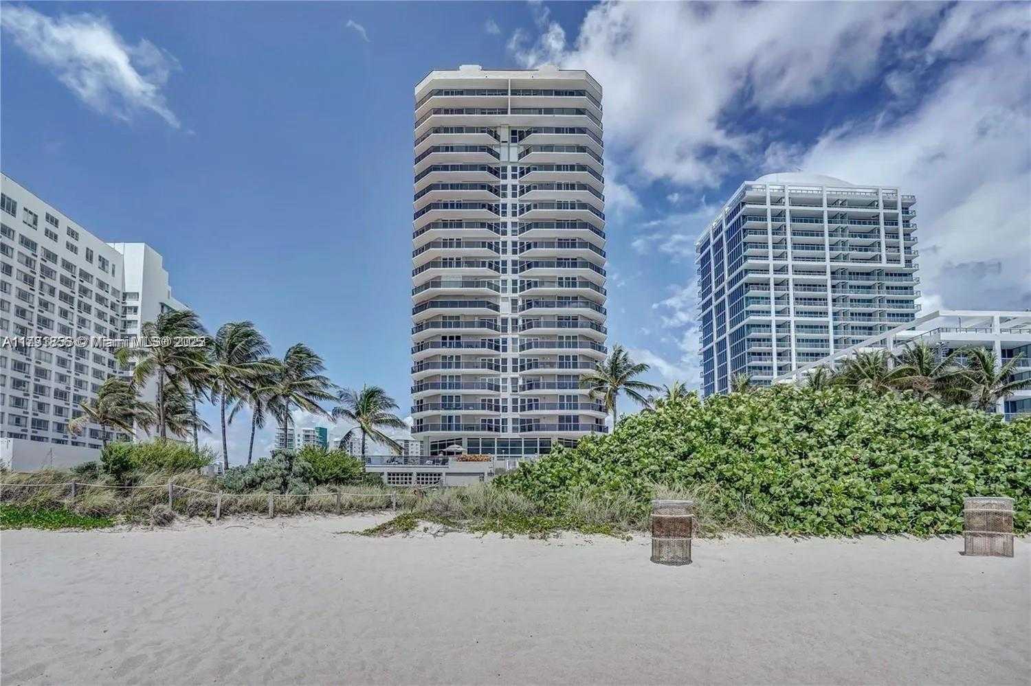 Small Image of 6767 COLLINS #901, Miami Beach Number 11