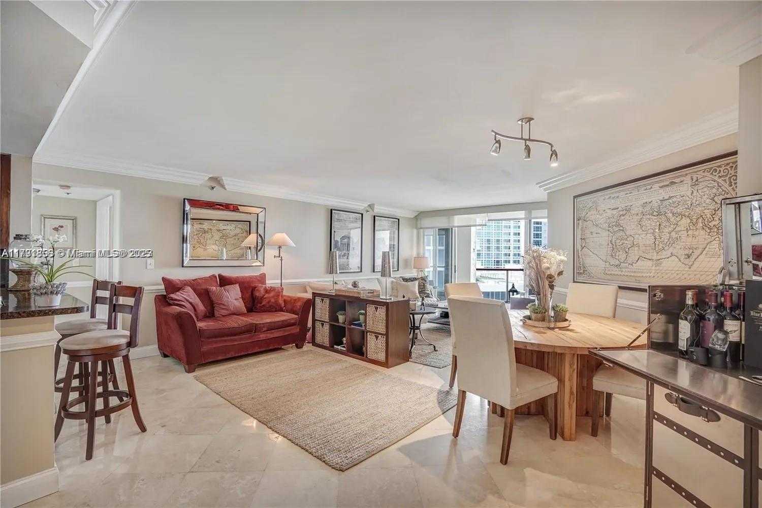 Small Image of 6767 COLLINS #901, Miami Beach Number 4