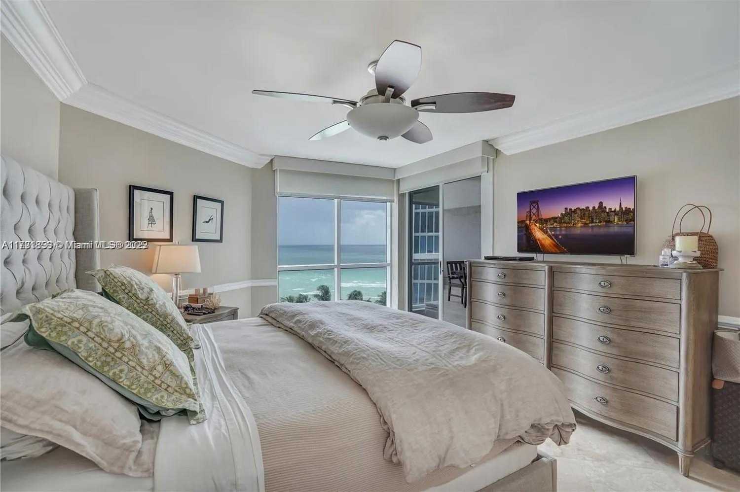 Small Image of 6767 COLLINS #901, Miami Beach Number 5