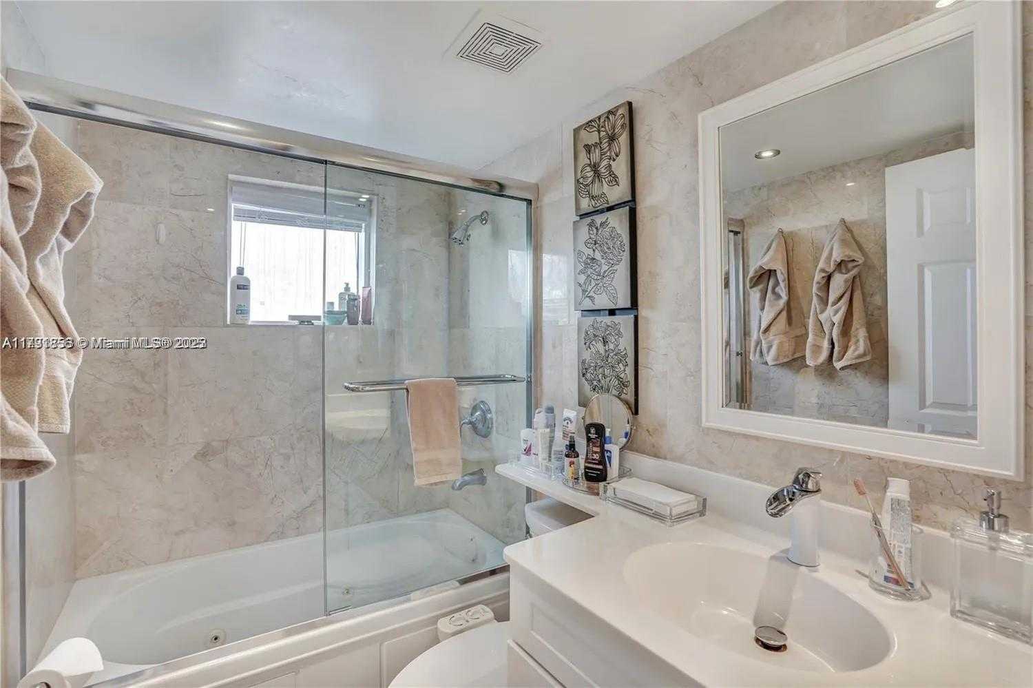 Small Image of 6767 COLLINS #901, Miami Beach Number 6