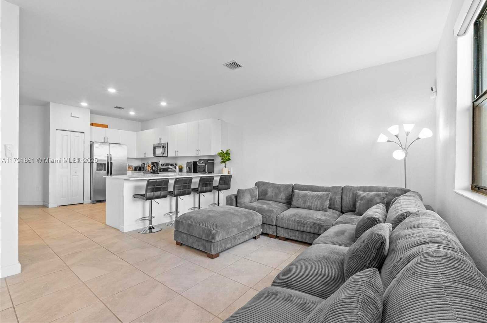 Small Image of 24676 SOUTH WEST 119TH CT, Homestead Number 11