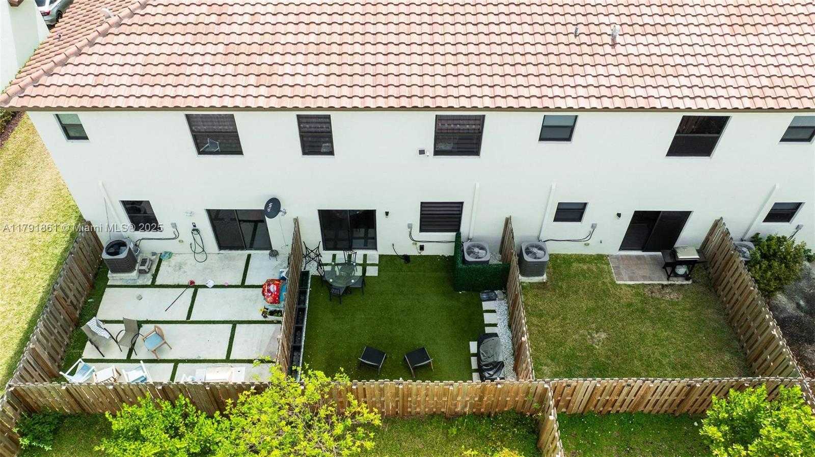 Small Image of 24676 SOUTH WEST 119TH CT, Homestead Number 31