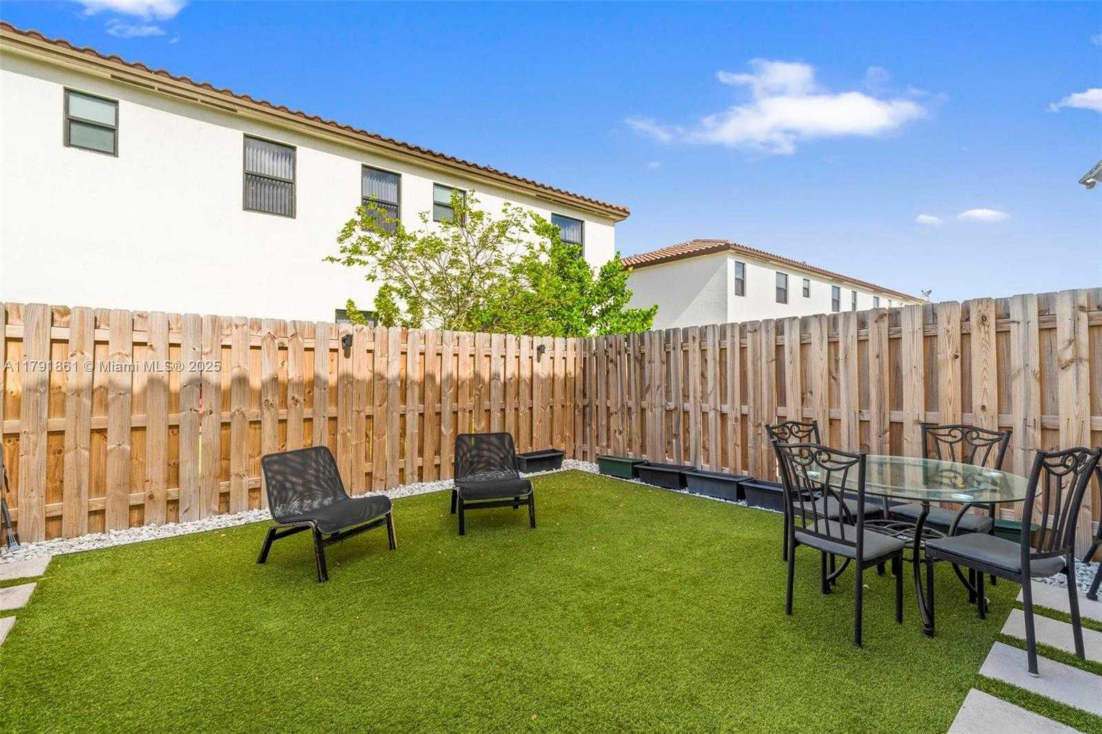 Small Image of 24676 SOUTH WEST 119TH CT, Homestead Number 33