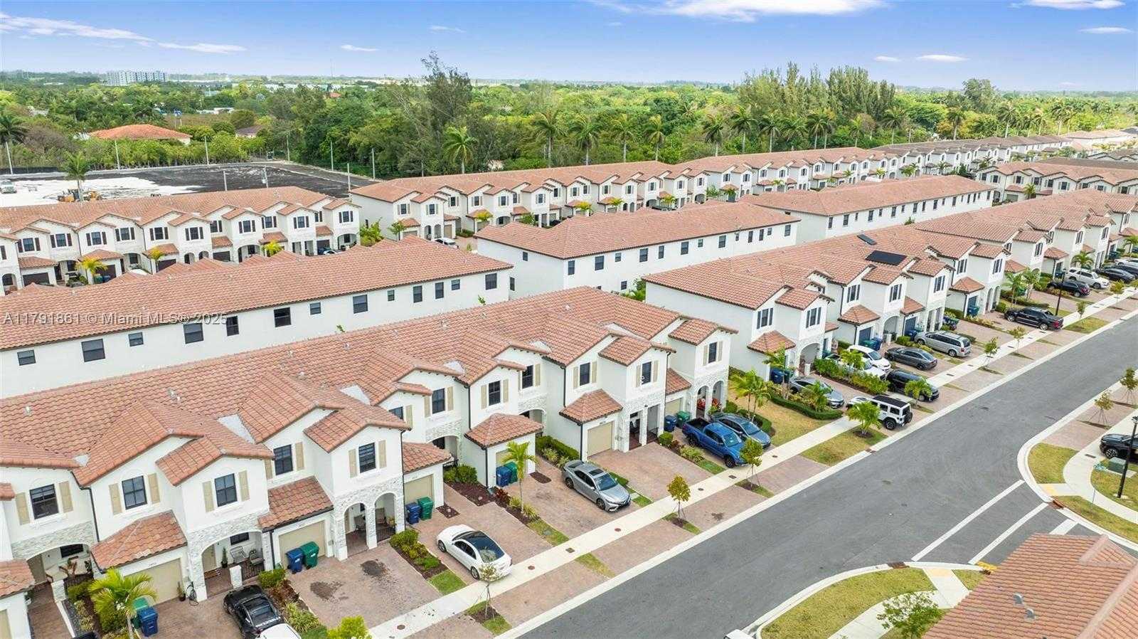 Small Image of 24676 SOUTH WEST 119TH CT, Homestead Number 47