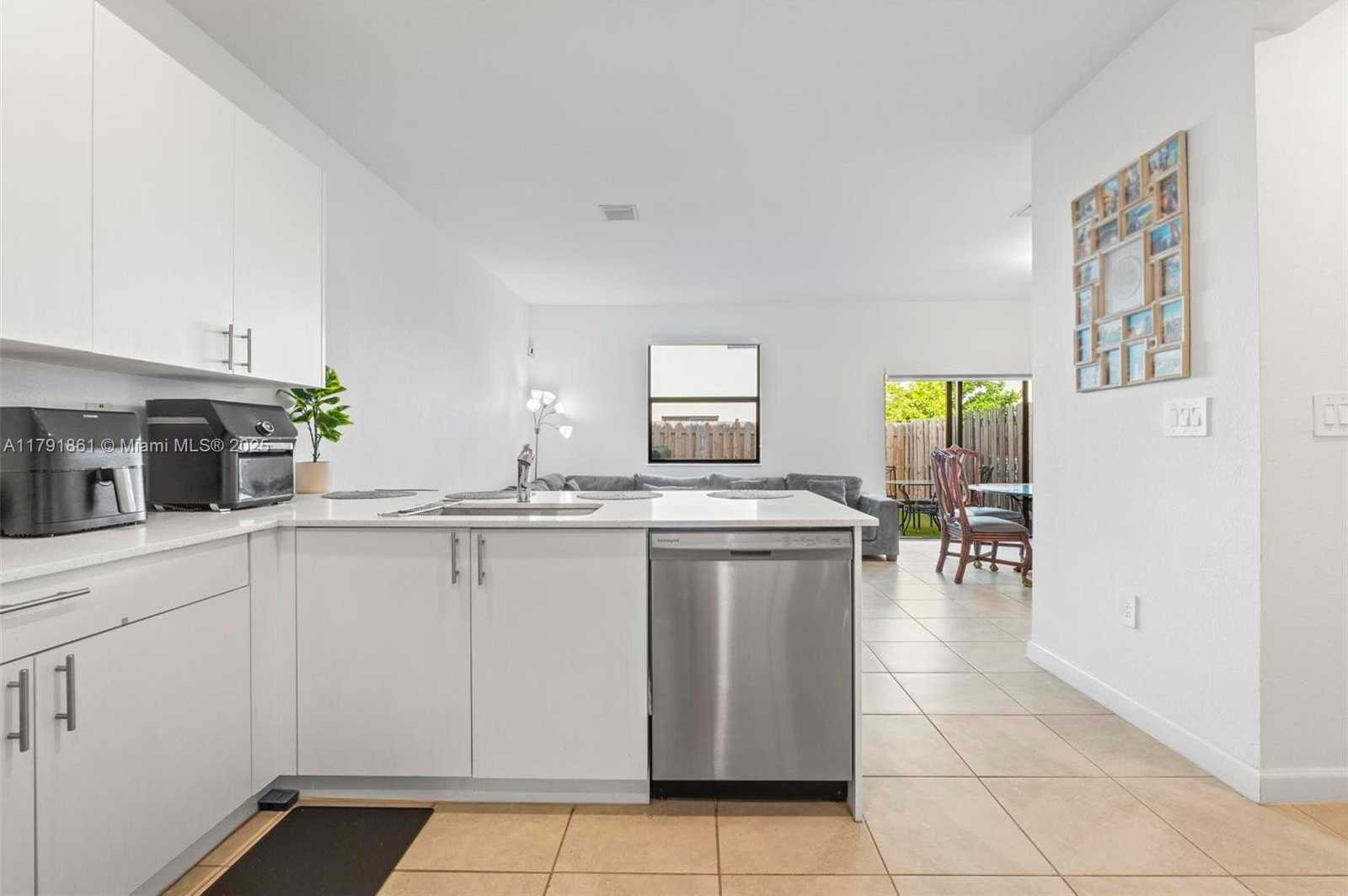 Small Image of 24676 SOUTH WEST 119TH CT, Homestead Number 9