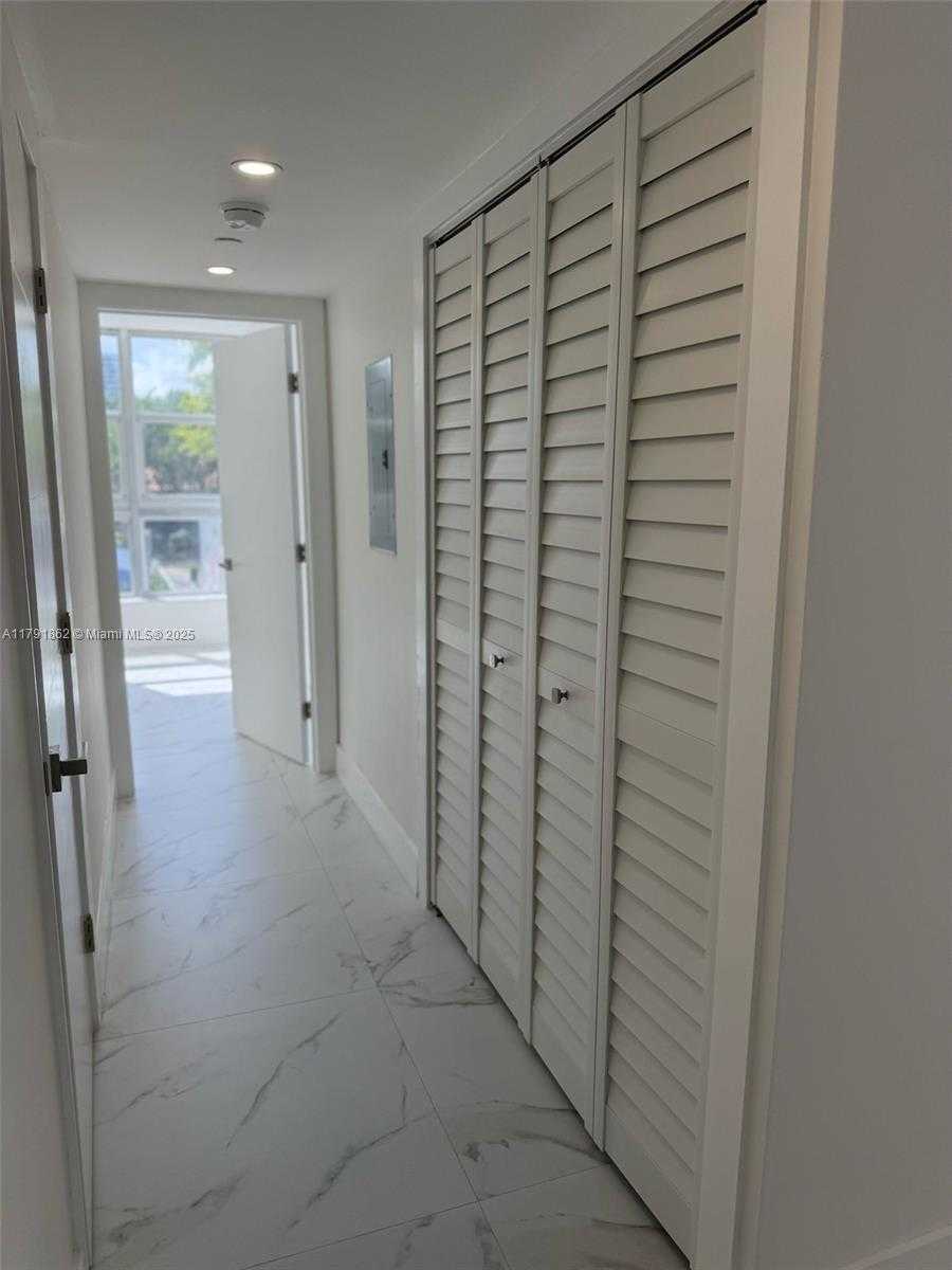 Small Image of 19101 NORTH EAST 36TH CT #206, Aventura Number 7