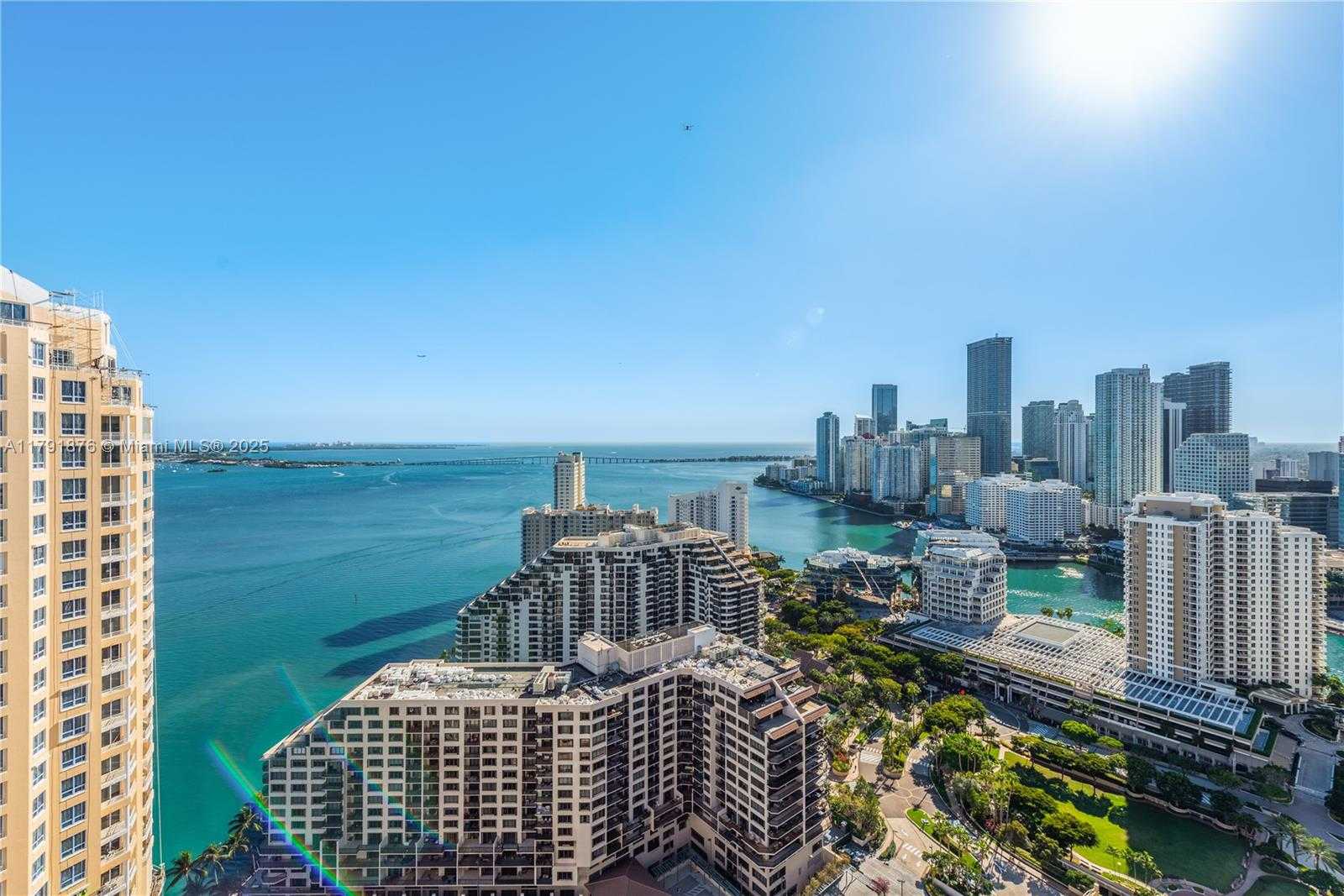 Small Image of 540 BRICKELL KEY DR #1411, Miami Number 28