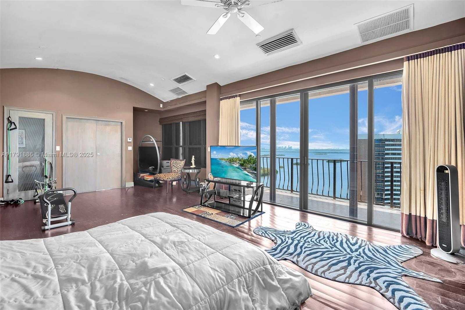Small Image of 780 NORTH EAST 69TH ST #T-1A, Miami Number 25