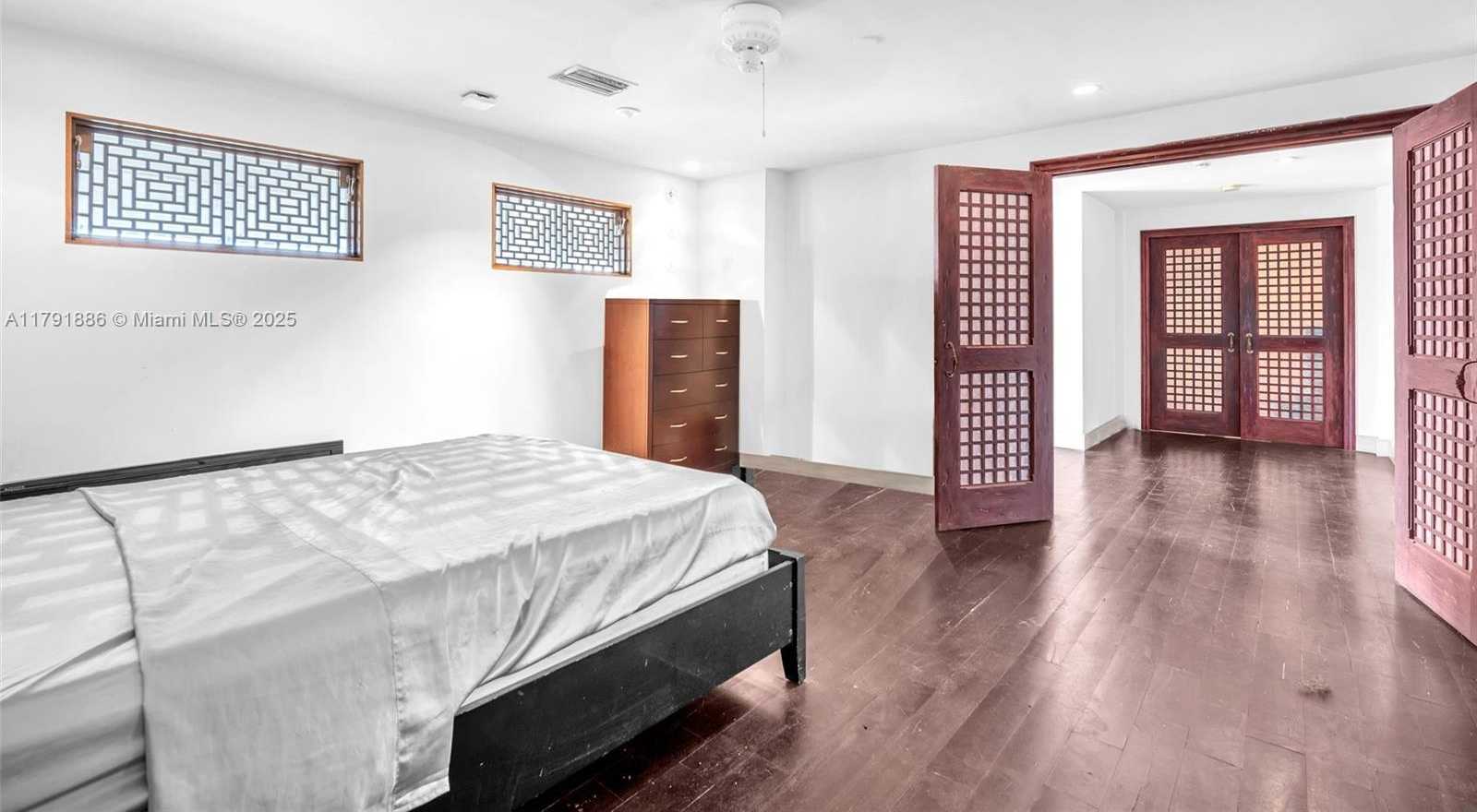 Small Image of 780 NORTH EAST 69TH ST #T-1A, Miami Number 35