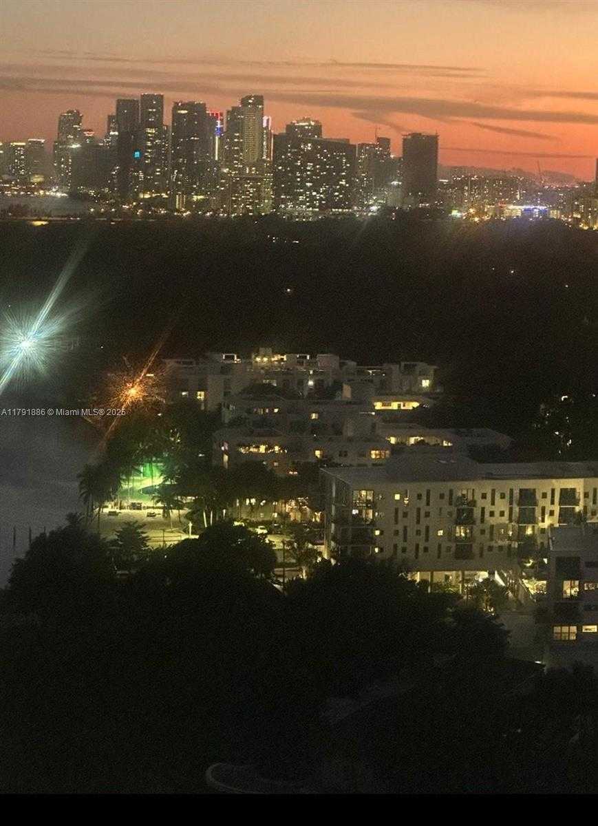 Small Image of 780 NORTH EAST 69TH ST #T-1A, Miami Number 72
