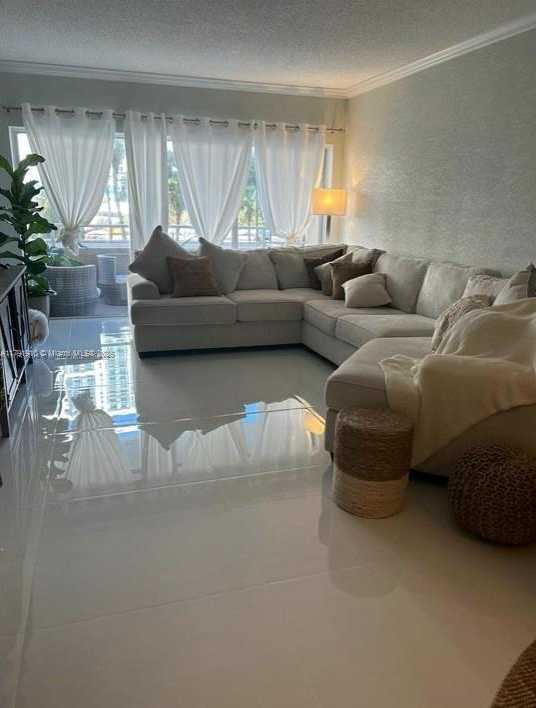 Small Image of 1985 SOUTH OCEAN DR #2B, Hallandale Beach Number 2