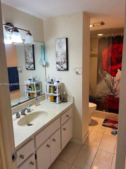 Small Image of 4400 HILLCREST DR #701B, Hollywood Number 17