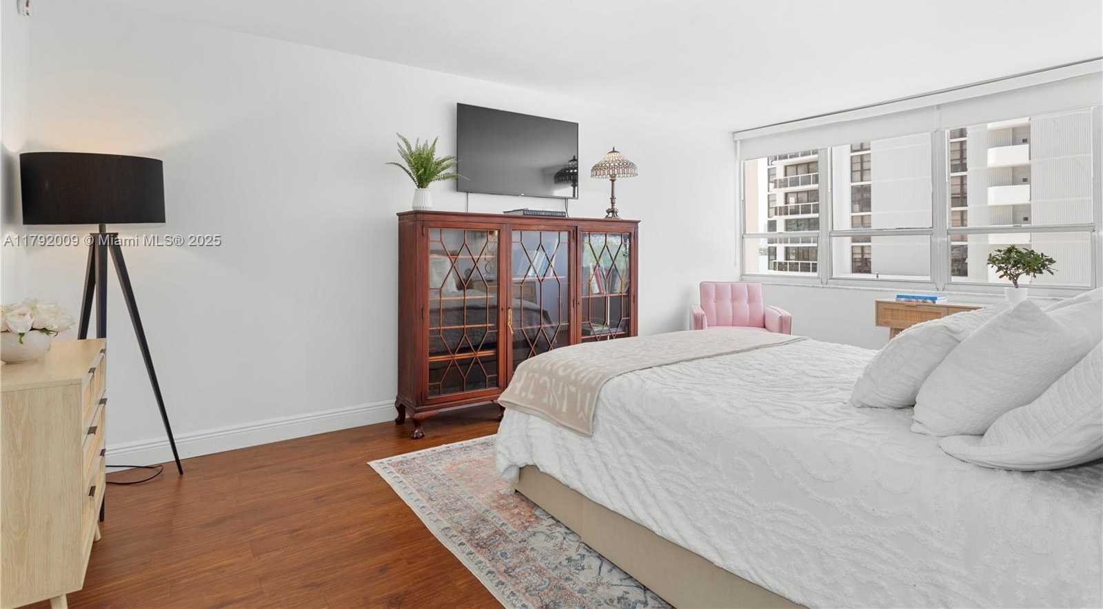 Small Image of 11 ISLAND AVE #407, Miami Beach Number 14