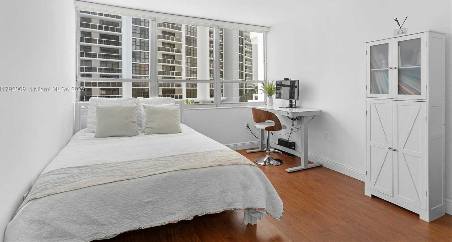 Small Image of 11 ISLAND AVE #407, Miami Beach Number 19