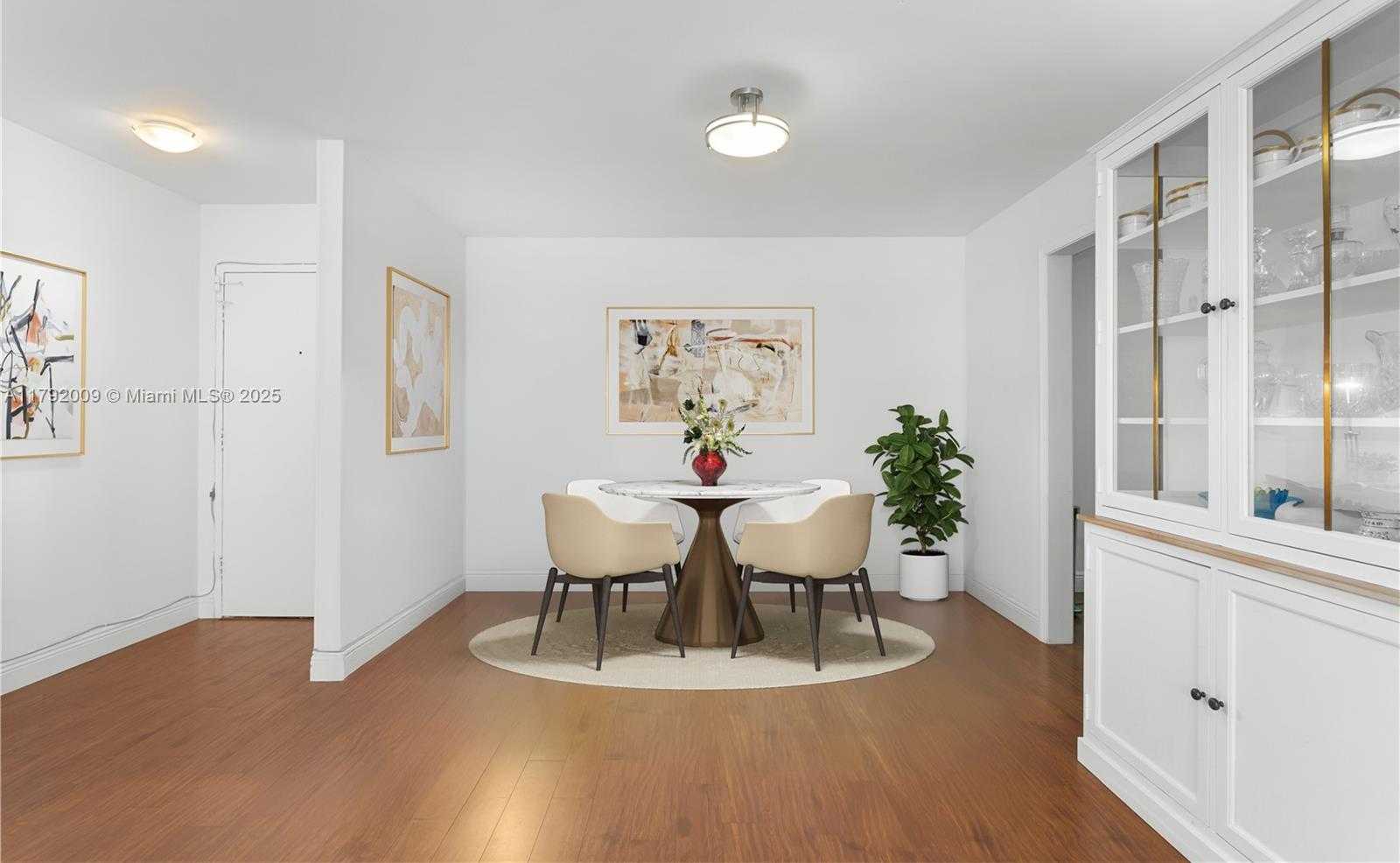 Small Image of 11 ISLAND AVE #407, Miami Beach Number 4