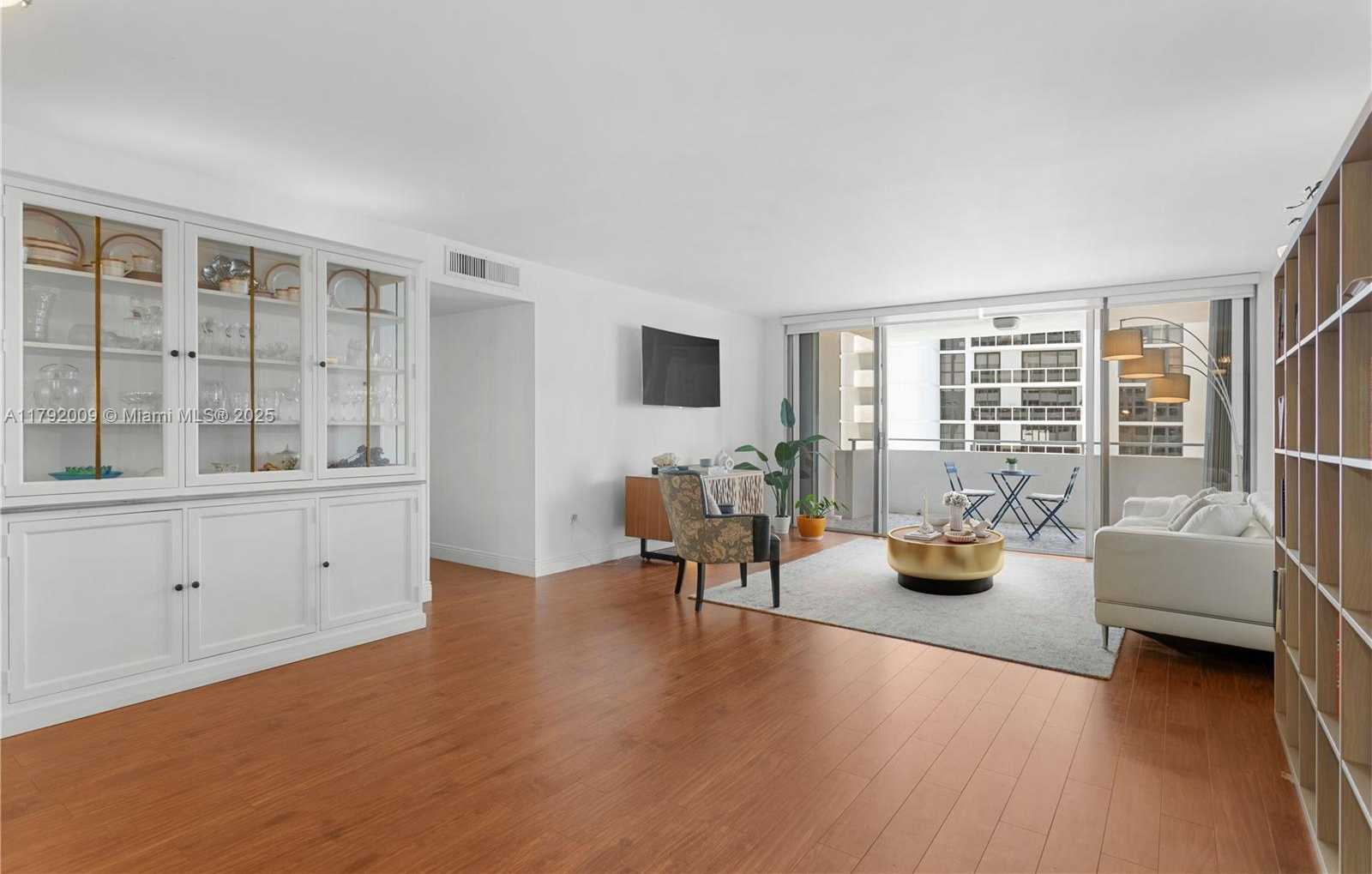 Small Image of 11 ISLAND AVE #407, Miami Beach Number 6