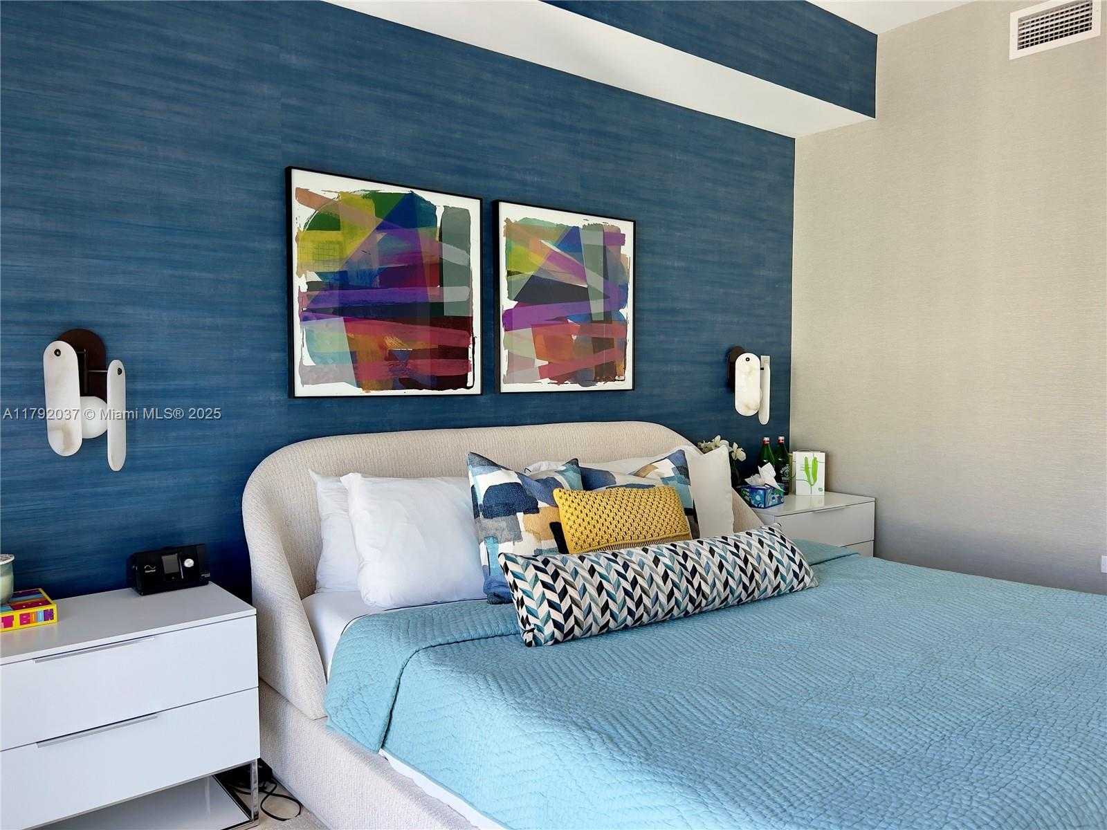 Small Image of 68 SOUTH EAST 6TH ST #3611, Miami Number 14
