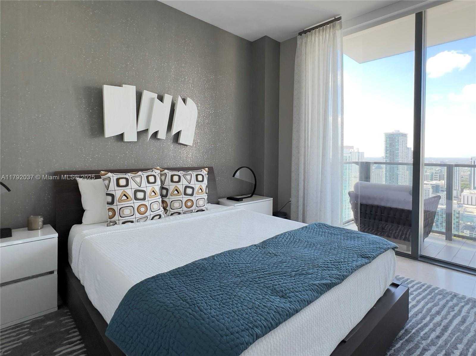 Small Image of 68 SOUTH EAST 6TH ST #3611, Miami Number 18
