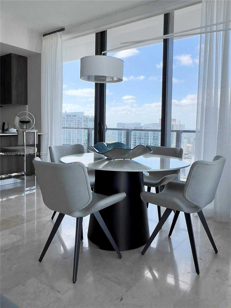 Small Image of 68 SOUTH EAST 6TH ST #3611, Miami Number 8