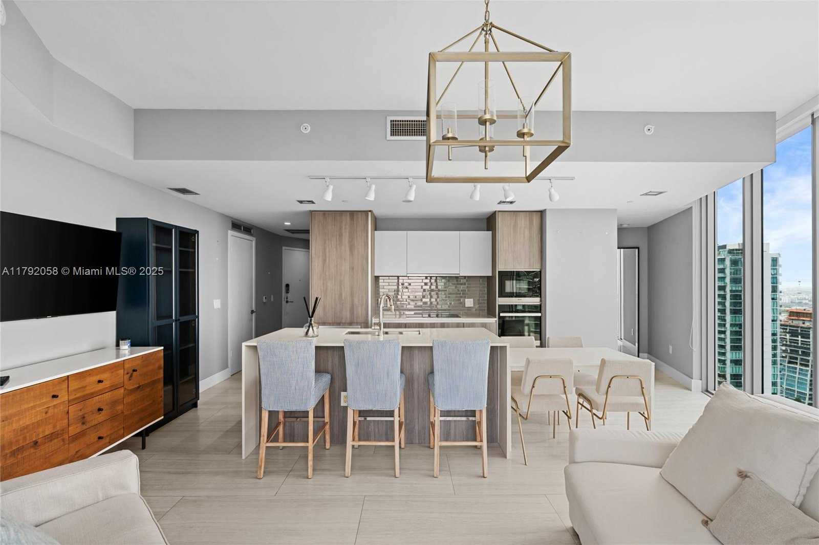Small Image of 2900 NORTH EAST 7TH AVE #3901, Miami Number 13