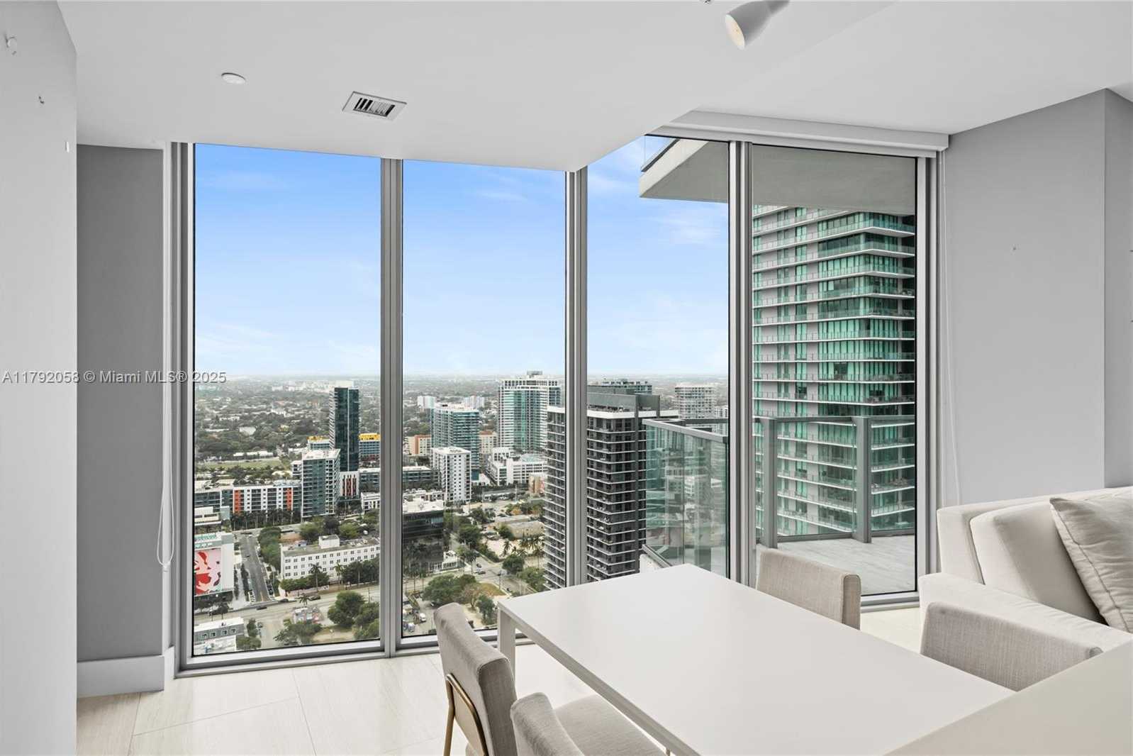 Small Image of 2900 NORTH EAST 7TH AVE #3901, Miami Number 2