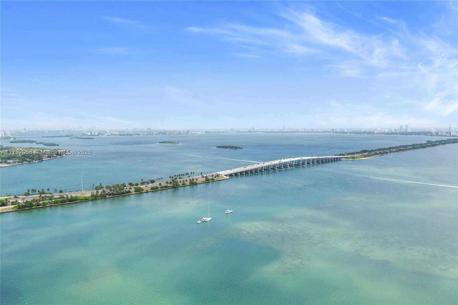 Small Image of 2900 NORTH EAST 7TH AVE #3901, Miami Number 21